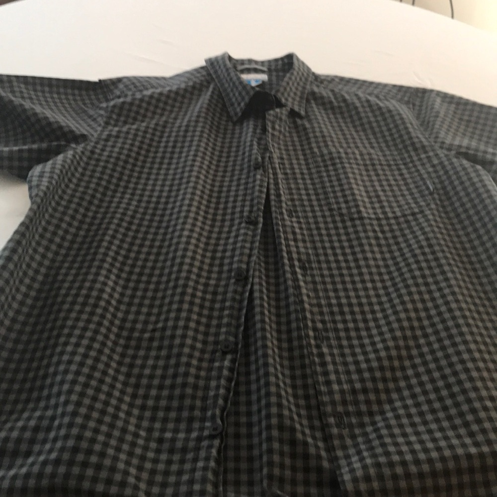 Men’s Columbia button up short sleeve